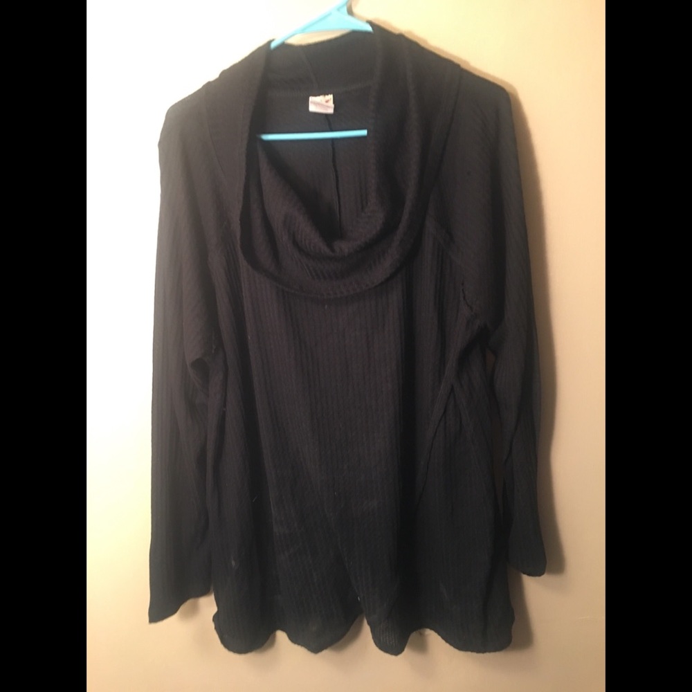 LONG SLEEVE SWEATER WITH OPEN TURTLE NECK